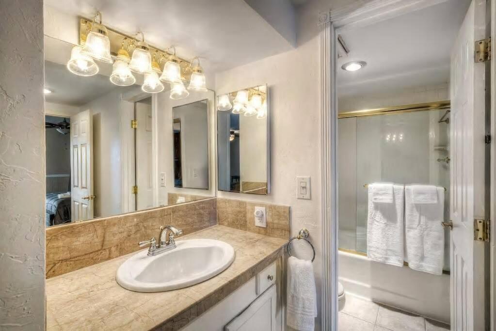 2 Bedroom Condo Heart Of Lodo W/Great View/Amenities Ντένβερ Εξωτερικό φωτογραφία